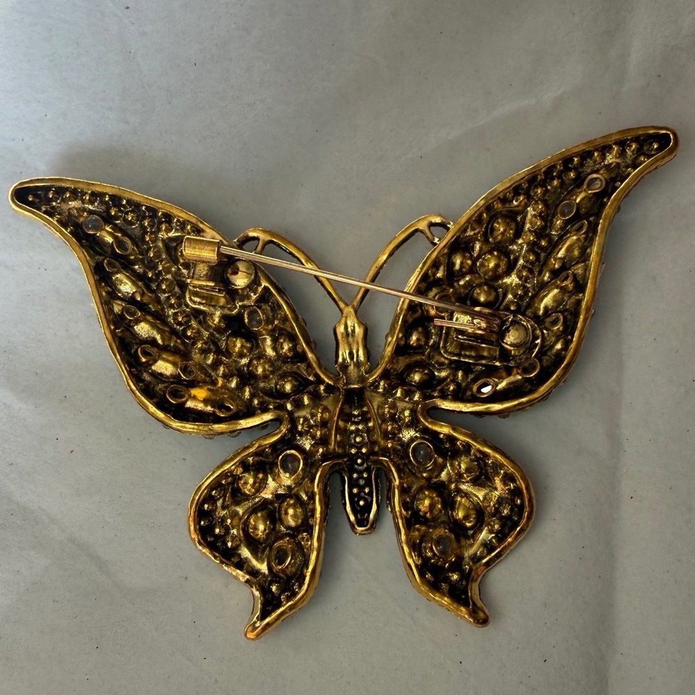 Vintage Unsigned Regency Style Rhinestone Butterfly Brooch Pin Blue Gold Tone L - Picture 7 of 8